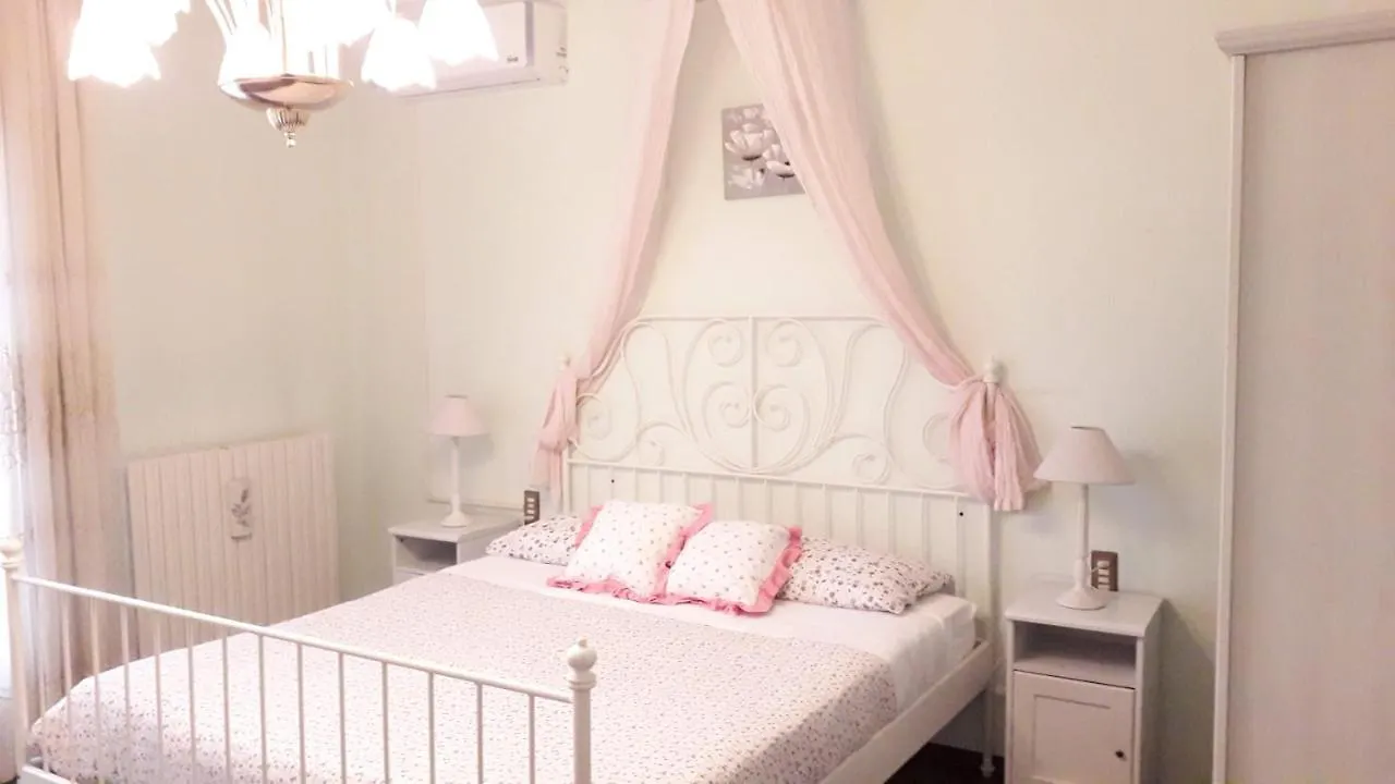 B&B Le Mi' Cocche Capannori 0*,  Italy